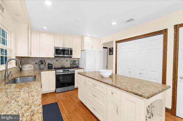 13241 OSTERPORT DR, Silver Spring, MD 20906