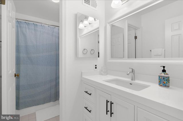 13241 OSTERPORT DR, Silver Spring, MD 20906