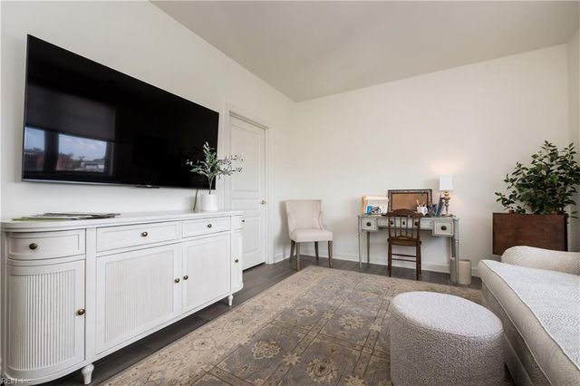 305 Brooke Ave Apt 306, Norfolk, VA 23510