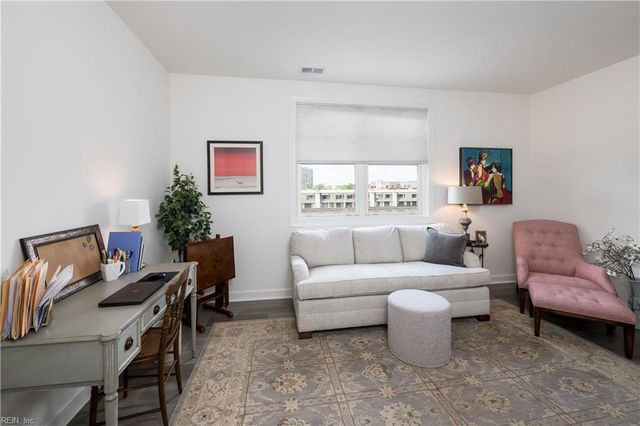 305 Brooke Ave Apt 306, Norfolk, VA 23510