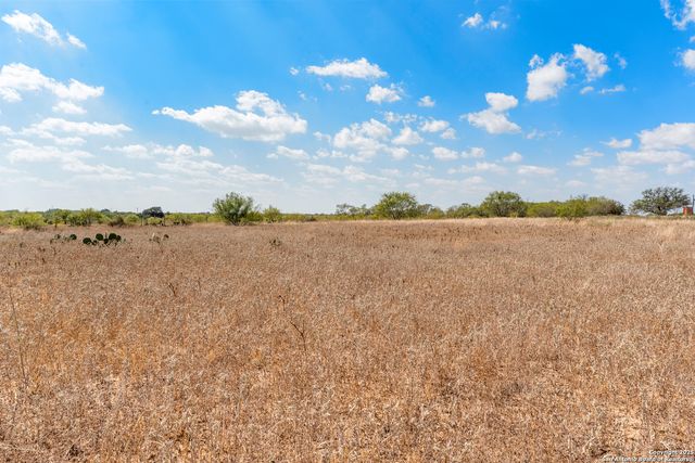 2853 Fm 1333, Poteet, TX 78065