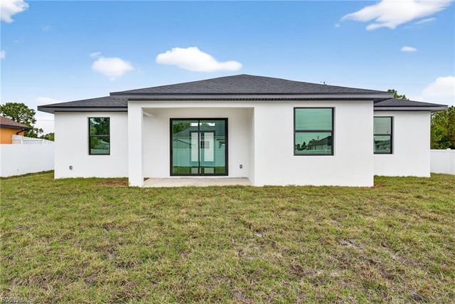 4201 14th ST W, Lehigh Acres, FL 33971