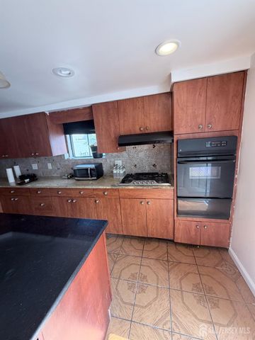 216 N Hill Rd Road, Colonia, NJ 07067