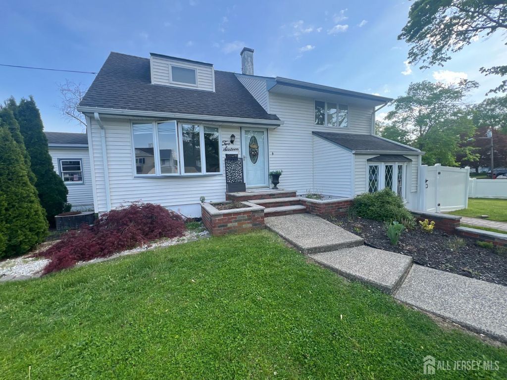 216 N Hill Rd Road, Colonia, NJ 07067