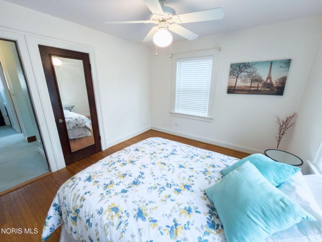 3330 Pelham Road, Ottawa Hills, OH 43606