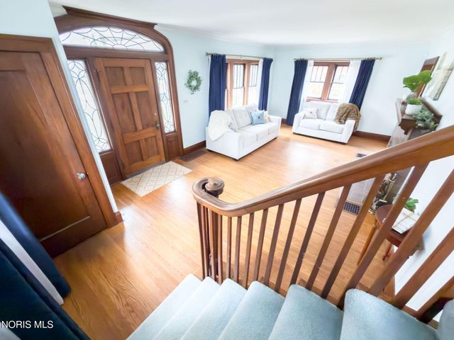 3330 Pelham Road, Ottawa Hills, OH 43606