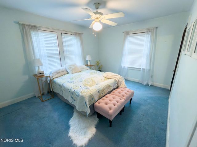 3330 Pelham Road, Ottawa Hills, OH 43606