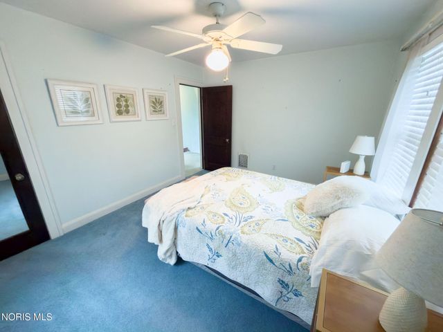 3330 Pelham Road, Ottawa Hills, OH 43606