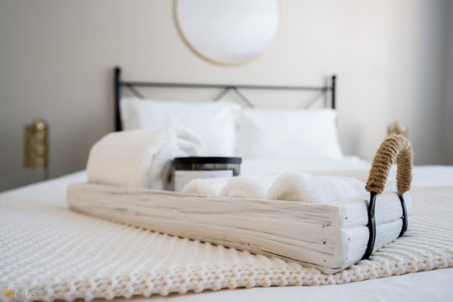 5150 Laurel Bridge Court SE, Smyrna, GA 30082