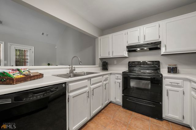 5150 Laurel Bridge Court SE, Smyrna, GA 30082