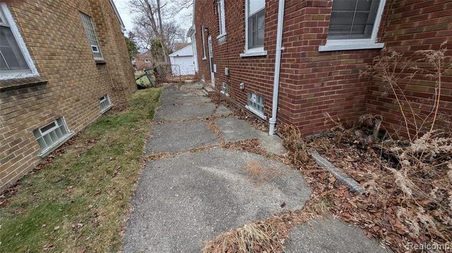 17267 Warwick Street, Detroit, MI 48219