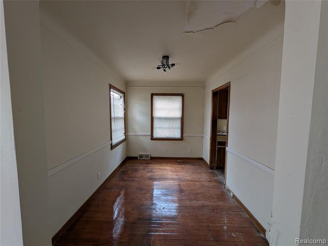 17267 Warwick Street, Detroit, MI 48219