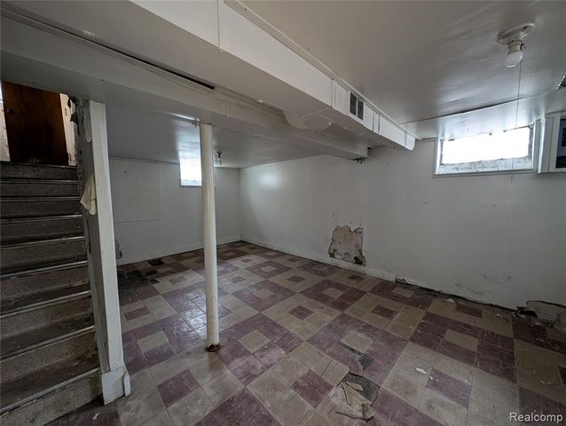 17267 Warwick Street, Detroit, MI 48219