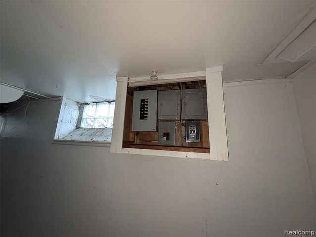 17267 Warwick Street, Detroit, MI 48219