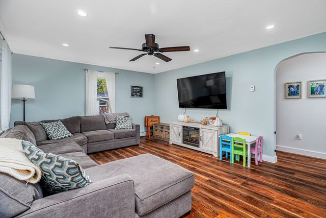 471 North St, Leominster, MA 01453