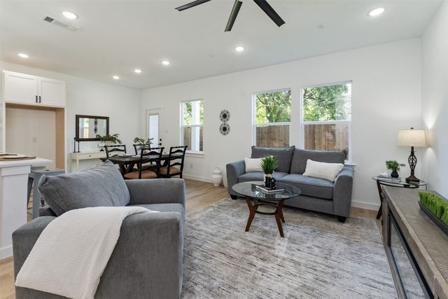 125 Bluebonnet Drive, Gun Barrel City, TX 75156