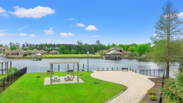 813 Covelo Ln., Myrtle Beach, SC 29579