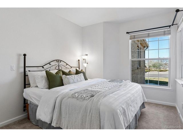 6 Woodland Cir, Highlands Ranch, CO 80126