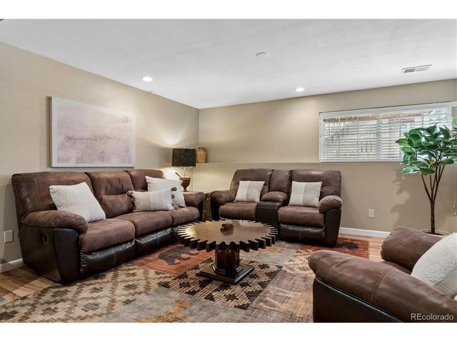 6 Woodland Cir, Highlands Ranch, CO 80126