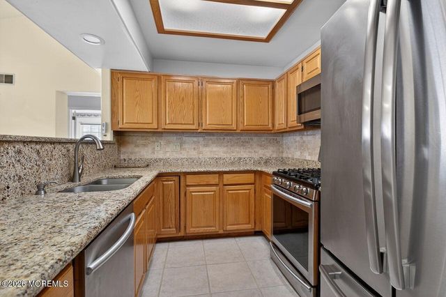 1223A Thornbury Lane, Manchester, NJ 08759