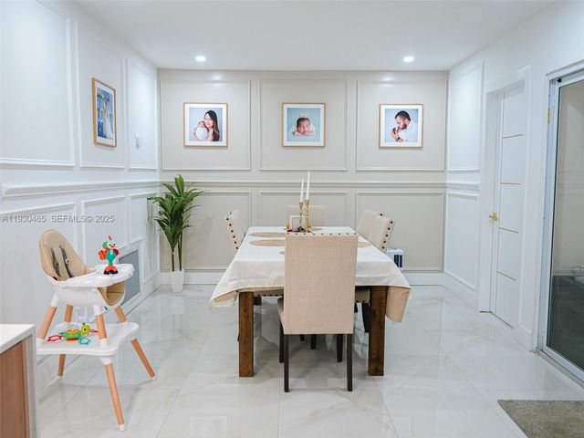 7951 NW 37th Dr, Coral Springs, FL 33065