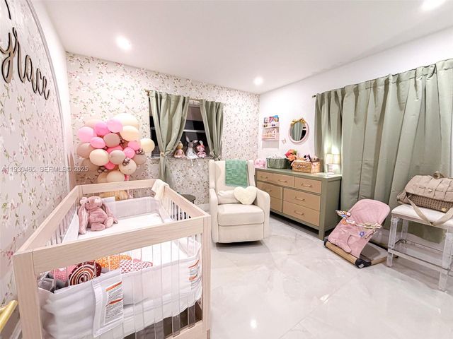 7951 NW 37th Dr, Coral Springs, FL 33065