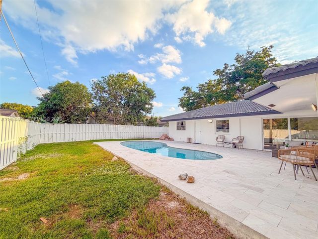 7951 NW 37th Dr, Coral Springs, FL 33065