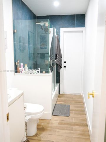 7951 NW 37th Dr, Coral Springs, FL 33065