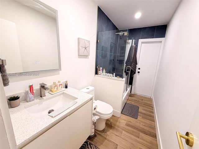 7951 NW 37th Dr, Coral Springs, FL 33065