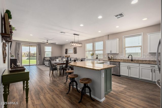 7531 W ROCK SPRINGS Drive, Peoria, AZ 85383