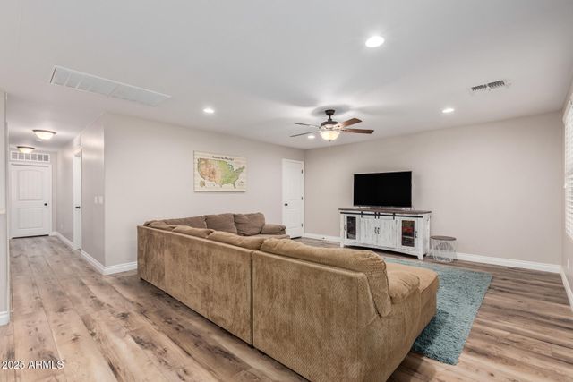 7531 W ROCK SPRINGS Drive, Peoria, AZ 85383