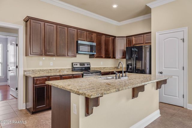 142 Kohen Luke Drive, Lafayette, LA 70506