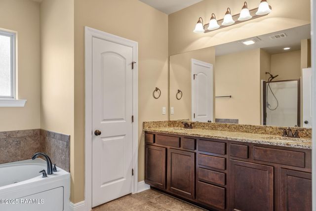 142 Kohen Luke Drive, Lafayette, LA 70506