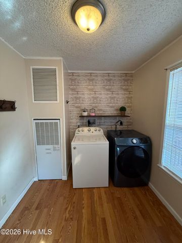 214 Roscoe Drive, Elizabeth City, NC 27909