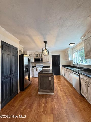 214 Roscoe Drive, Elizabeth City, NC 27909