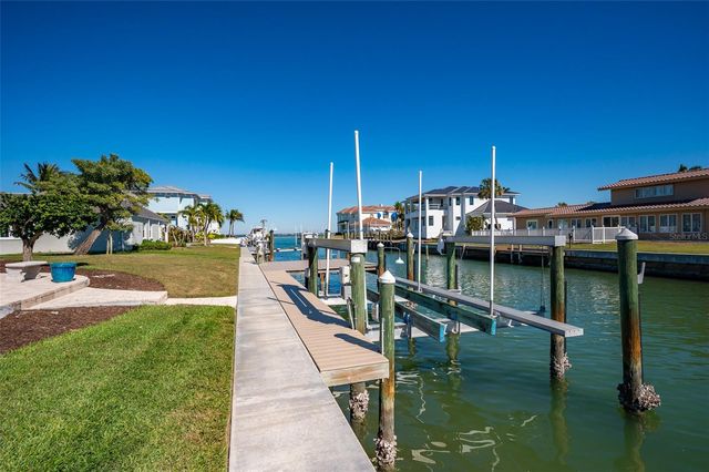 548 GUNWALE LANE, Longboat Key, FL 34228