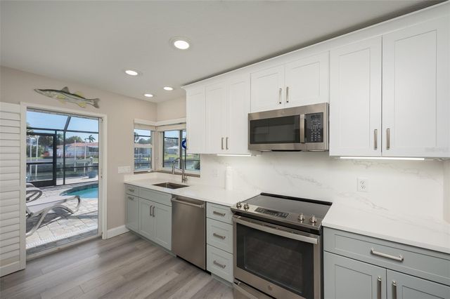 548 GUNWALE LANE, Longboat Key, FL 34228