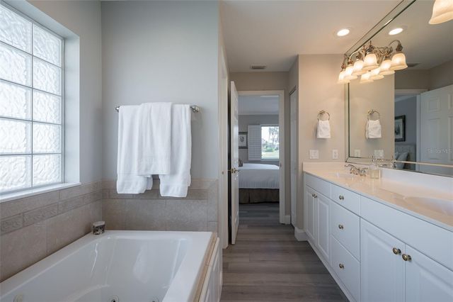 548 GUNWALE LANE, Longboat Key, FL 34228