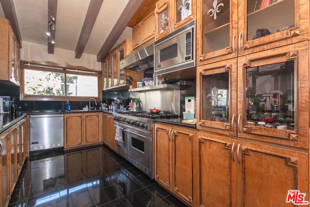 2430 Coldwater Canyon Drive, Beverly Hills, CA 90210