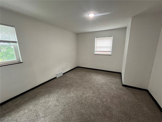 28061 Tremaine Drive, Euclid, OH 44132