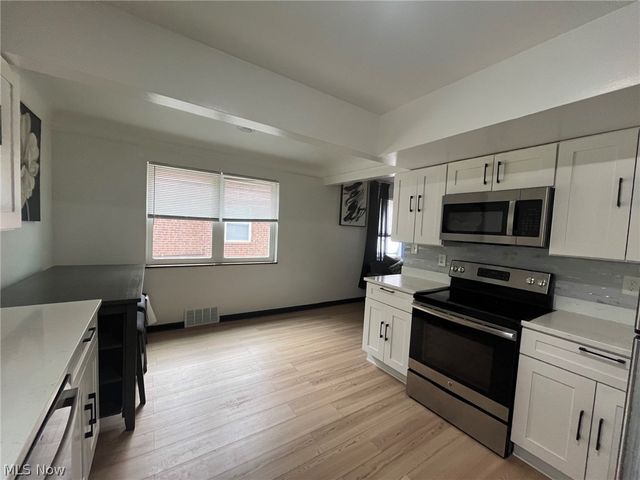 28061 Tremaine Drive, Euclid, OH 44132