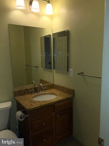 9602 BLAKE LN, Fairfax, VA 22031