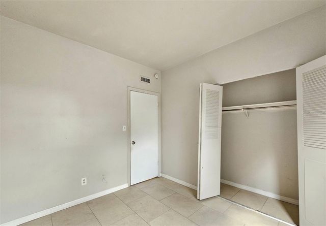 7610 W POWHATAN AVENUE 2, Tampa, FL 33615