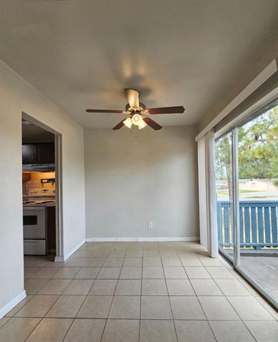 7610 W POWHATAN AVENUE 2, Tampa, FL 33615