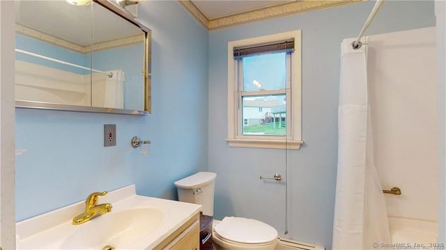 145 Rooster River Boulevard, Bridgeport, CT 06606