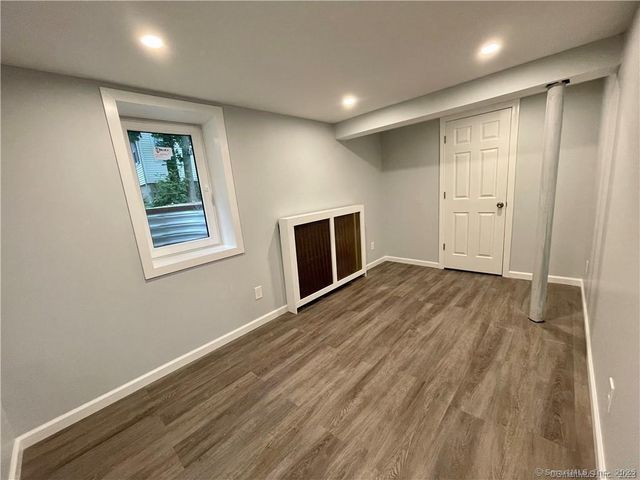 145 Rooster River Boulevard, Bridgeport, CT 06606