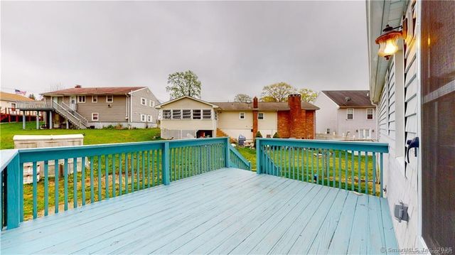 145 Rooster River Boulevard, Bridgeport, CT 06606