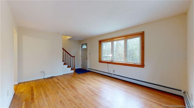 145 Rooster River Boulevard, Bridgeport, CT 06606