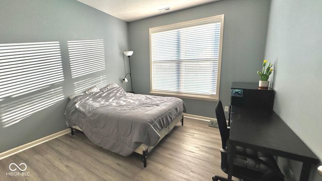 2125 Lakecrest Drive, Columbus, IN 47201