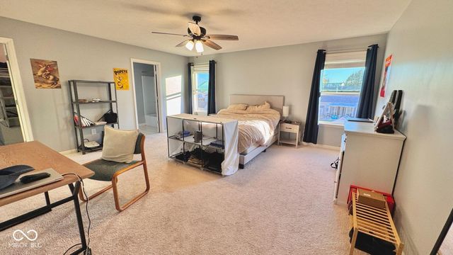 2125 Lakecrest Drive, Columbus, IN 47201